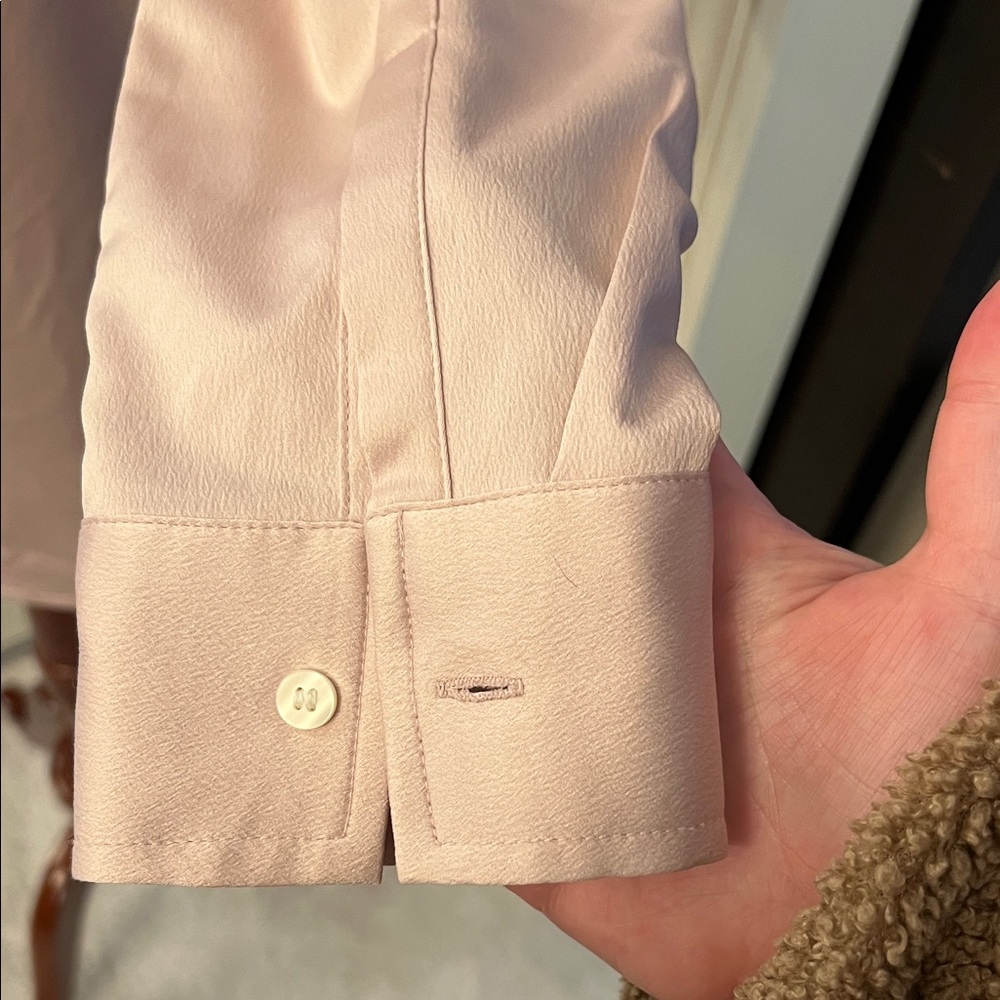 GAP Boyfriend Light Pink Long Sleeve Dress Shirt - Picture 7 of 7